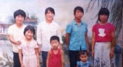挖井小姐姐,揭秘井底世界中的坚韧与智慧