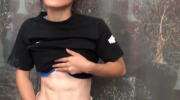 小姐姐有4块腹肌没,揭秘小姐姐的健身成果与魅力